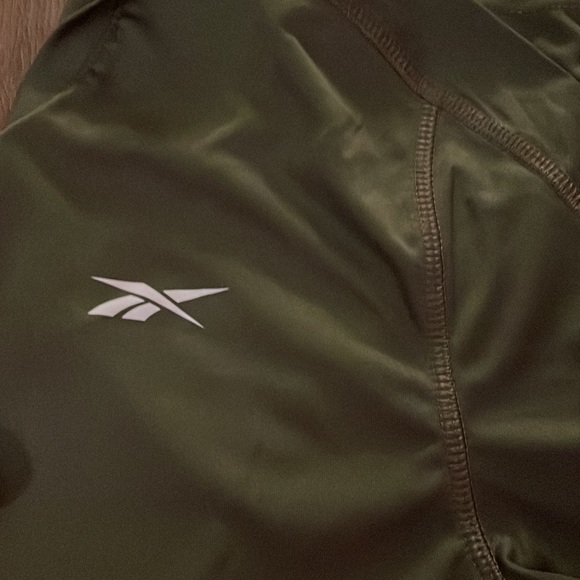 Men’s Reebok Navy Green Speedwick Athletic Tee - Workout Shirt - Medium Men’s - Picture 4 of 4